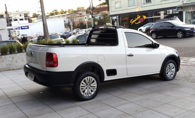 VW - VolksWagen Saveiro Robust 1.6 Total Flex 16V  2023 Flex-1
