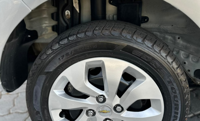 GM - Chevrolet ONIX HATCH Joy 1.0 8V Flex 5p Mec. 2018 Flex-9