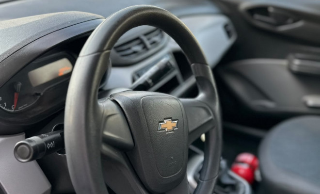 GM - Chevrolet ONIX HATCH Joy 1.0 8V Flex 5p Mec. 2018 Flex-5