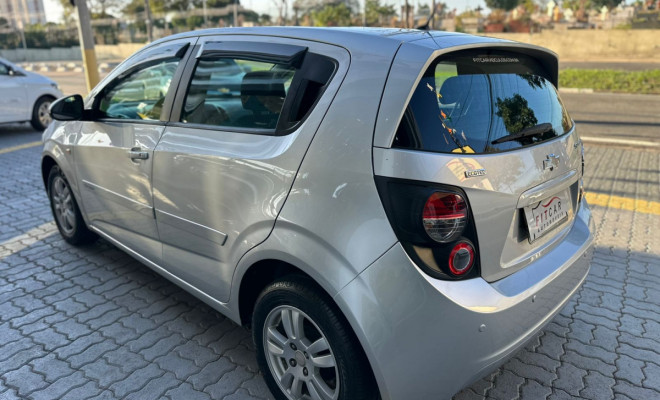 GM - Chevrolet SONIC HB LT 1.6 16V FlexPower 5p Mec. 2013 Flex-1