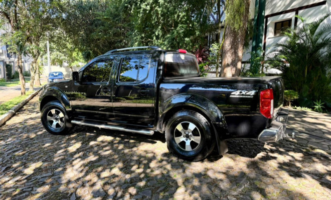 Nissan Frontier SEL CD 4x4 2.5 TB Diesel Aut. 2008 Diesel-13