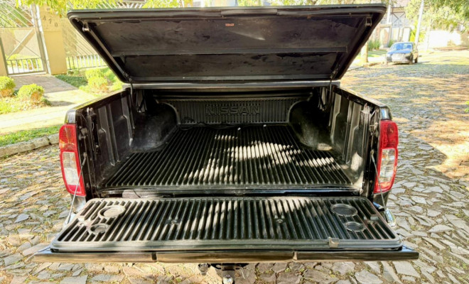 Nissan Frontier SEL CD 4x4 2.5 TB Diesel Aut. 2008 Diesel-12