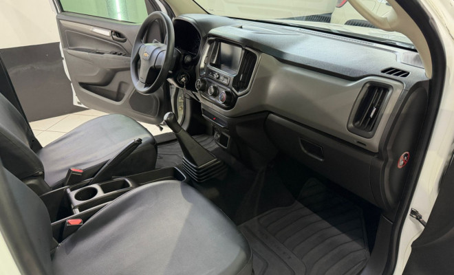 GM - Chevrolet S10 Pick-Up Advantage 2.5 Flex 4x2 CD 2017 Flex-4