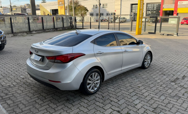 Hyundai Elantra GLS 2.0 16V Flex Aut. 2015 Flex-2