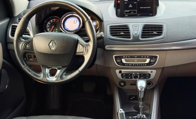 Renault FLUENCE Sedan Privilège 2.0 16V FLEX Aut 2015 Flex-11