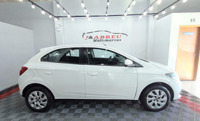 GM - Chevrolet ONIX HATCH LT 1.4 8V FlexPower 5p Mec. 2014 Flex-5