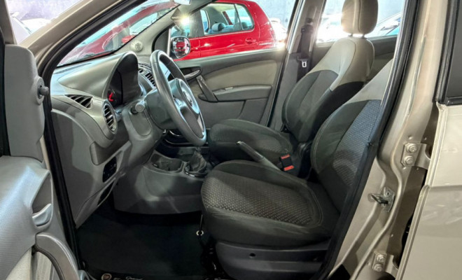 Fiat Grand Siena ESSENCE 1.6 Flex 16V 2014 Flex-9