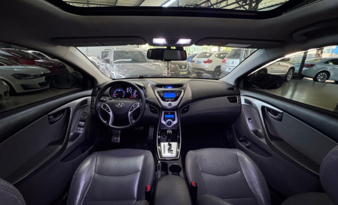 Hyundai Elantra GLS 1.8 16V Aut. 2013 Gasolina-5
