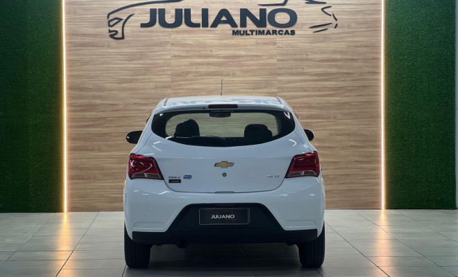 GM - Chevrolet ONIX HATCH LT 1.4 8V FlexPower 5p Mec. 2018-12