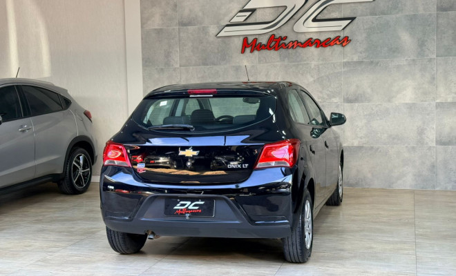 GM - Chevrolet ONIX HATCH LT 1.0 8V FlexPower 5p Mec. 2017 Flex-2
