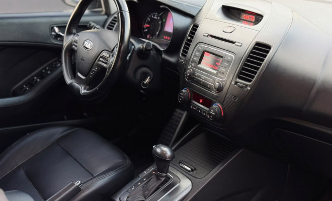 Kia Motors Cerato 1.6 16V  Flex  Aut. 2016 Flex-9