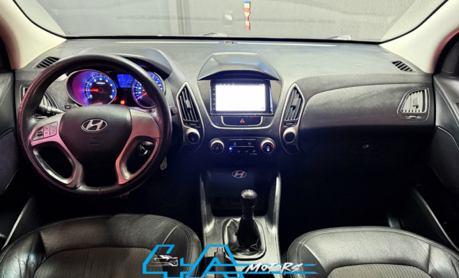 Hyundai ix35 2.0 16V 170cv 2WD/4WD Mec. 2011 Gasolina-3