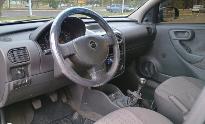 GM - Chevrolet Corsa Hat. Joy 1.0/ 1.0 FlexPower 8V 5p 2009 Flex-4