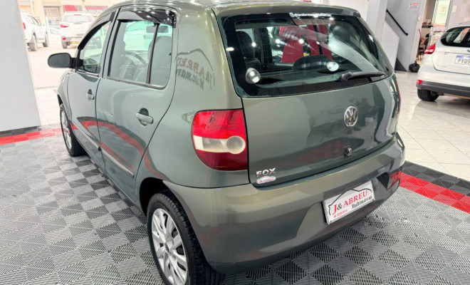 VW - VolksWagen Fox Plus 1.0Mi/ 1.0Mi Total Flex 8V 4p 2006 Flex-2