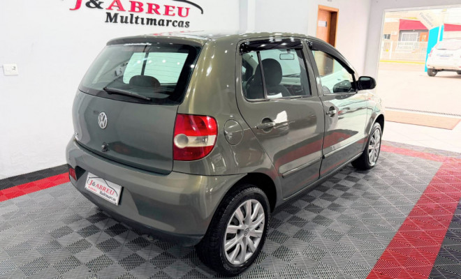 VW - VolksWagen Fox Plus 1.0Mi/ 1.0Mi Total Flex 8V 4p 2006 Flex-4