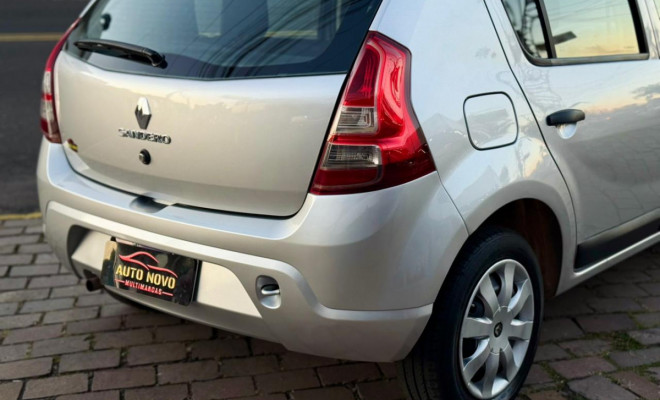 Renault SANDERO Expression Hi-Flex 1.6 8V 5p 2012 Flex-5
