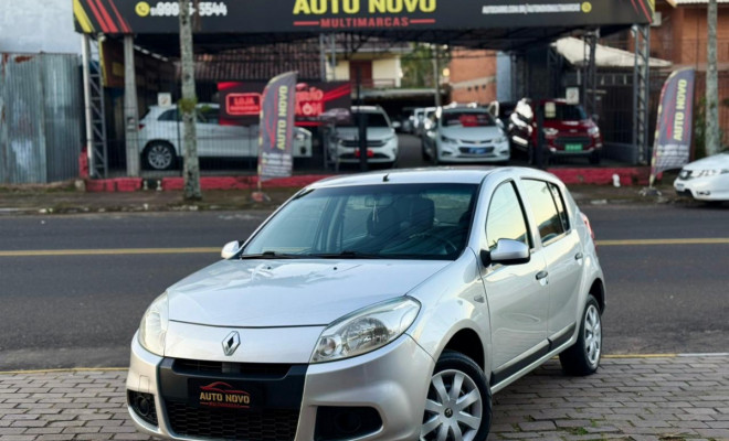 Renault SANDERO Expression Hi-Flex 1.6 8V 5p 2012 Flex
