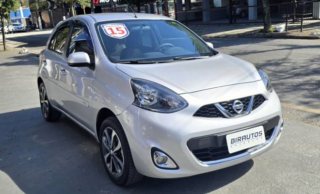 Nissan March SL 1.6 Manual 2015 | Completo | Econômico | Guarujá