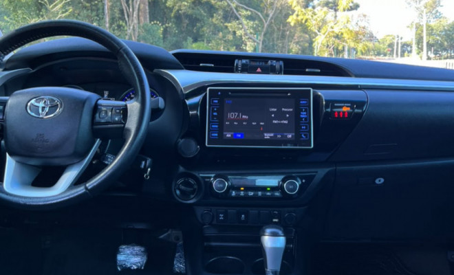 Toyota Hilux CD SRV 4x4 2.8 TDI Diesel Aut. 2017 Diesel-10