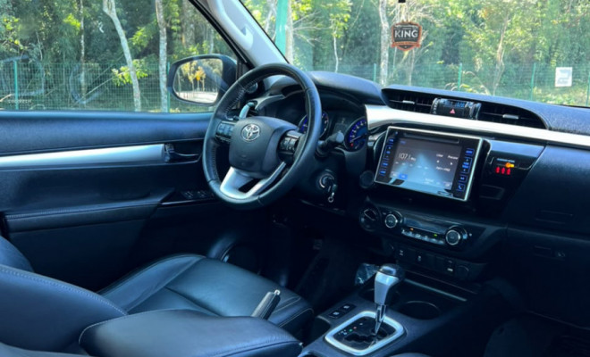 Toyota Hilux CD SRV 4x4 2.8 TDI Diesel Aut. 2017 Diesel-9