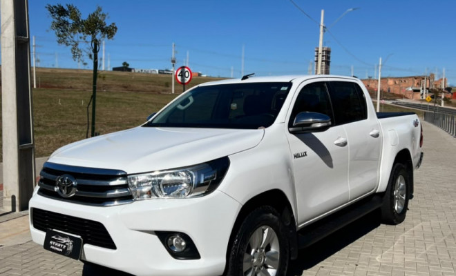 Toyota Hilux CD SRV 4x4 2.8 TDI Diesel Aut. 2017 Diesel-0