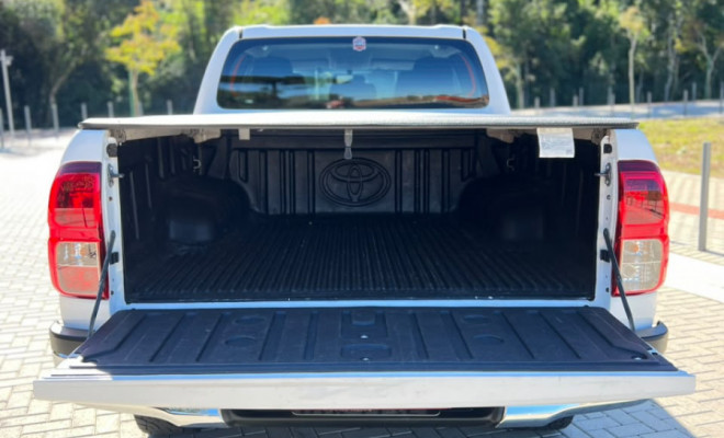 Toyota Hilux CD SRV 4x4 2.8 TDI Diesel Aut. 2017 Diesel-5