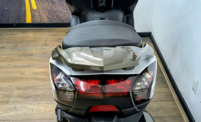 KYMCO DOWNTOWN 300i 2019 Gasolina-10