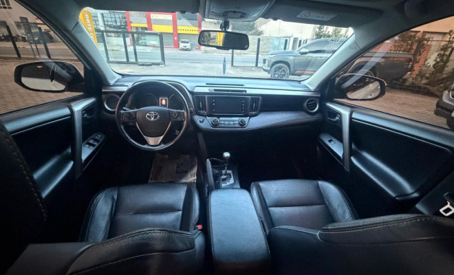 Toyota RAV4 2.0 4x2 16V Aut. 2018 Gasolina-6