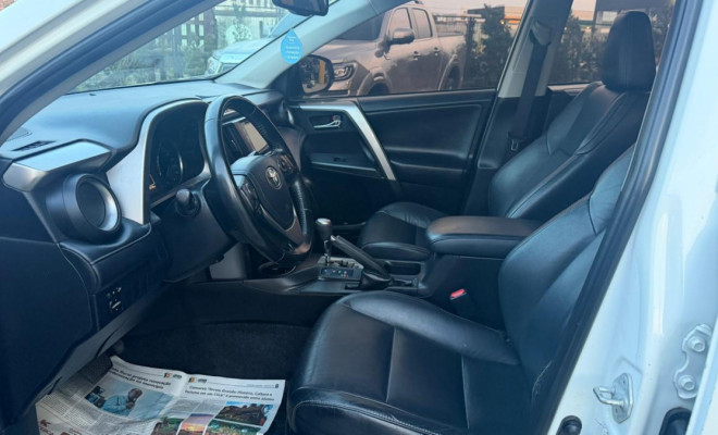 Toyota RAV4 2.0 4x2 16V Aut. 2018 Gasolina-5