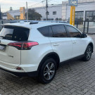 Toyota RAV4 2.0 4x2 16V Aut. 2018 Gasolina-4