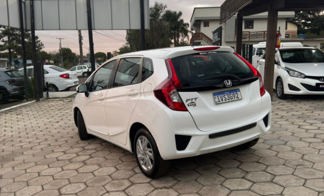 Honda Fit LX 1.4/ 1.4 Flex 8V/16V 5p Mec. 2015 Flex-2