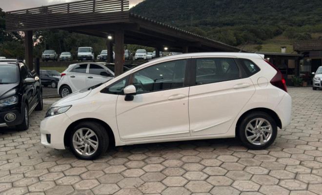 Honda Fit LX 1.4/ 1.4 Flex 8V/16V 5p Mec. 2015 Flex-1
