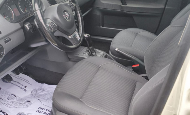 VW - VolksWagen Polo Sed. COMFORT. 1.6 Mi Tot. Flex 8v 2014 Flex-6