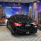 Hyundai Elantra GLS 1.8 16V Aut. 2013 Gasolina-4