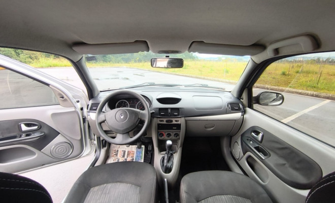 Renault SYMBOL Expression Hi-Flex 1.6 16V 4p 2011 Flex-1