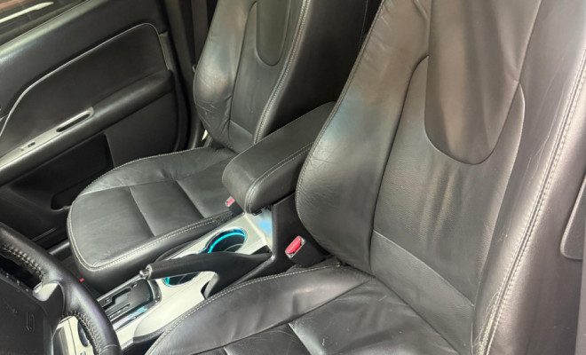 Ford Fusion SEL 3.0 V6 AWD 24V 243cv Aut. 2010 Gasolina-9