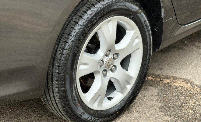 Toyota Corolla GLi 1.8 Flex 16V  Aut. 2011 Flex-8
