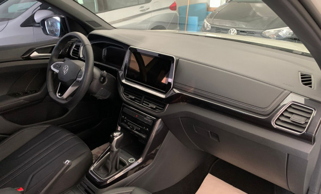 VW - VolksWagen T-Cross Hig. 250 TSI 1.4 Flex 16V 5p Aut 2025 Flex-11