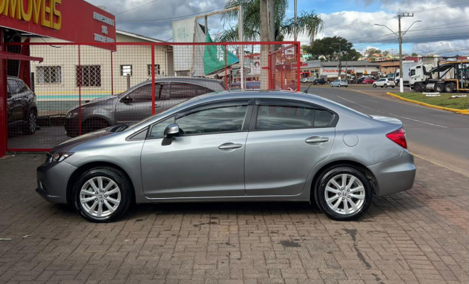 Honda Civic Sedan LXS 1.8/1.8 Flex 16V Aut. 4p 2014 Flex-0