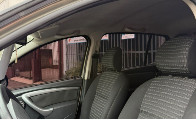 Renault SANDERO Expression Hi-Flex 1.6 8V 5p 2012 Flex-8