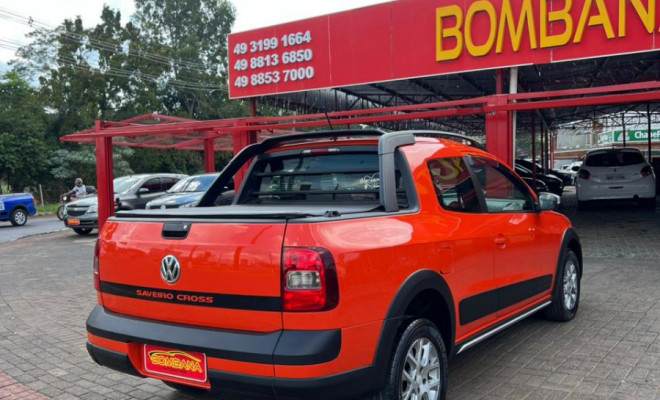 VW - VolksWagen Saveiro CROSS 1.6 T.Flex 16V CD 2015 Gasolina-3