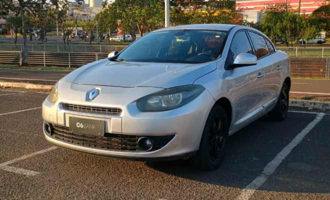 Renault FLUENCE Sed. Dynamique 2.0 16V FLEX Aut. 2011 Flex