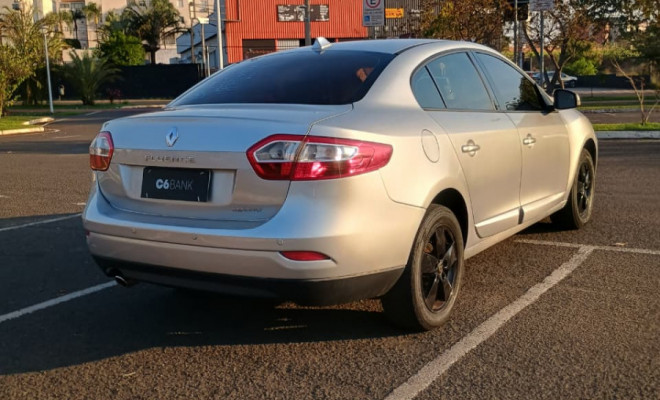 Renault FLUENCE Sed. Dynamique 2.0 16V FLEX Aut. 2011 Flex-2