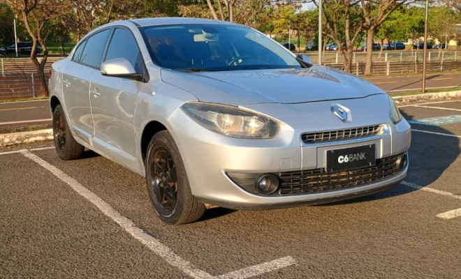 Renault FLUENCE Sed. Dynamique 2.0 16V FLEX Aut. 2011 Flex-1