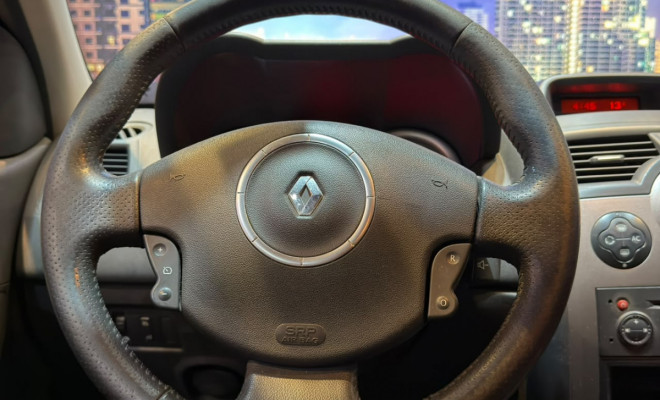 Renault Megane Grand Tour Dynamique 1.6 16V Mec.  2011 Flex-11