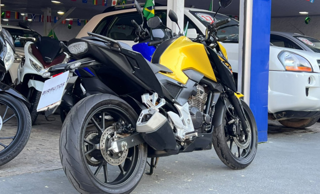 Honda CB 300F Twister 2024 | ABS | Flex | Baixa KM | Guarujá-4