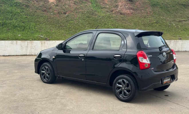 ETIOS XS 1.5 Aut. 2018 - Completo e Econômico!-13