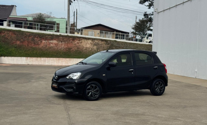ETIOS XS 1.5 Aut. 2018 - Completo e Econômico!-12