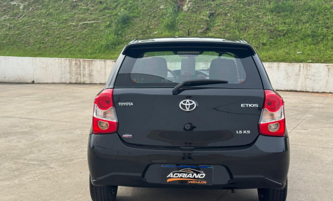 ETIOS XS 1.5 Aut. 2018 - Completo e Econômico!-1