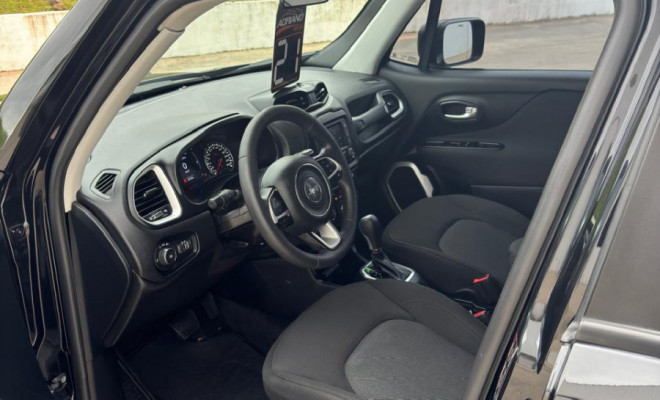 Renegade Sport 1.8 Aut. 2021 - Baixa Quilometragem e Estilo Único!-7